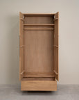 Armoire à 2 portes en bois massif Sweden | VESKOR