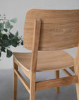 Lot de 2 ou 4 chaises de salle à manger en bois de chêne KODAMA | VESKOR