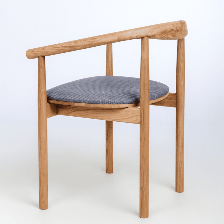 Lot de 2 ou 4 chaises tapissées en chêne massif Lea | VESKOR