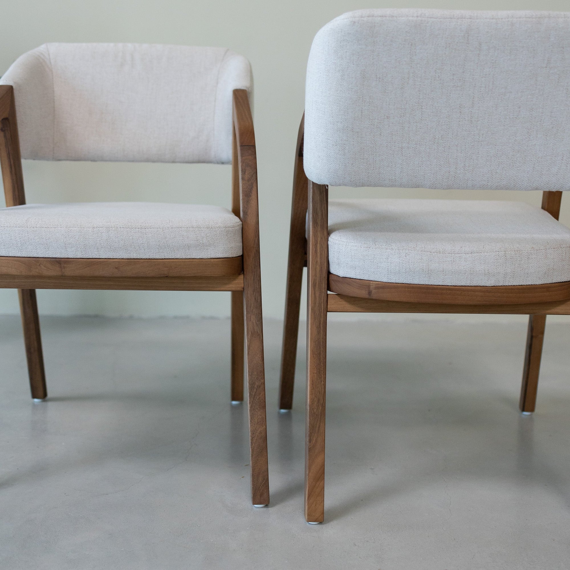 Chaise en bois massif chêne ou noyer SUÈDE | VESKOR